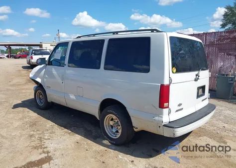 2002 Chevrolet Astro Ls z USA, uszkodzony, nr VIN 1GNDM19X52B108611
